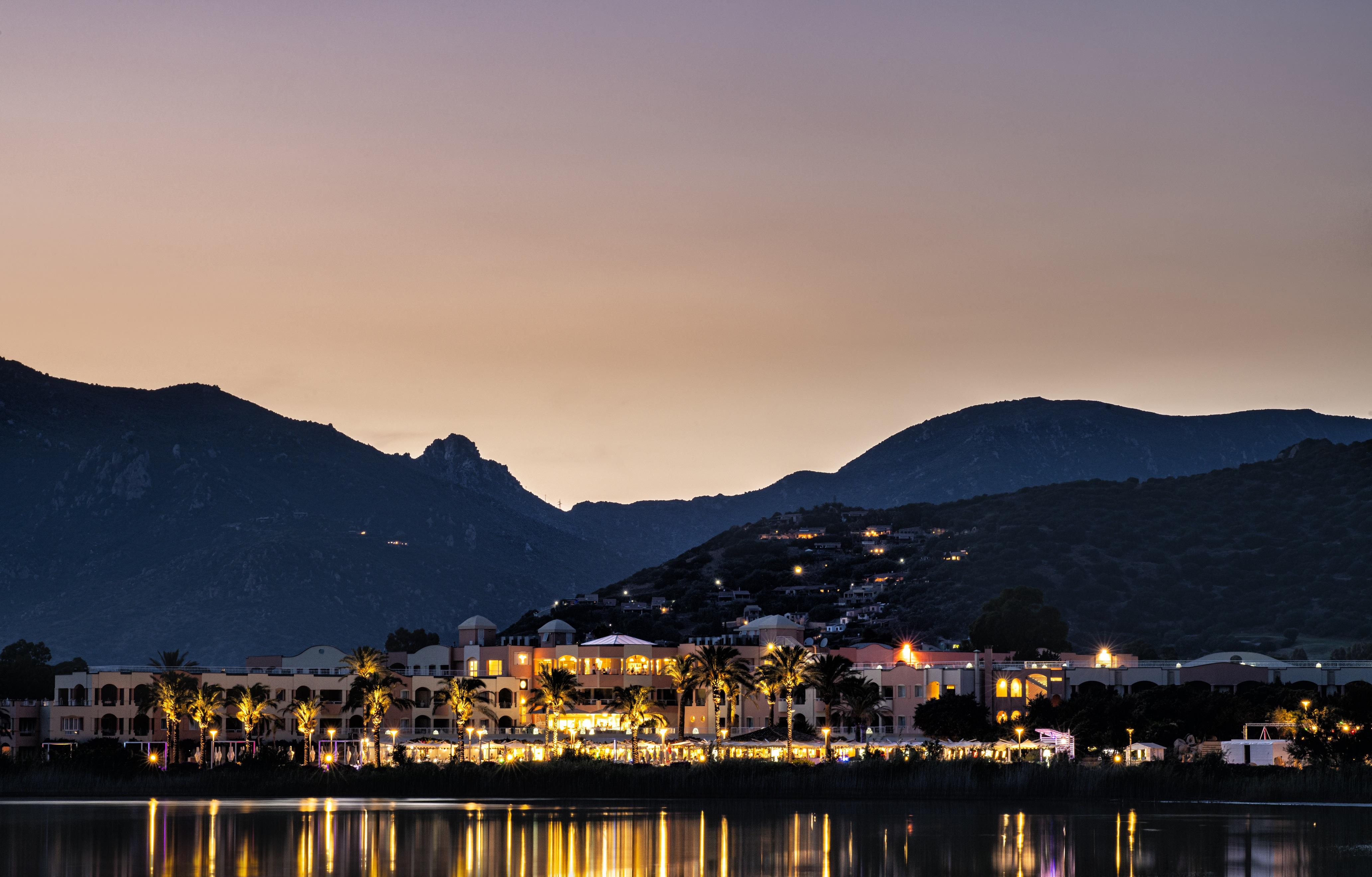 Hotel Pullman Timi Ama Sardegna Villasimius Esterno foto