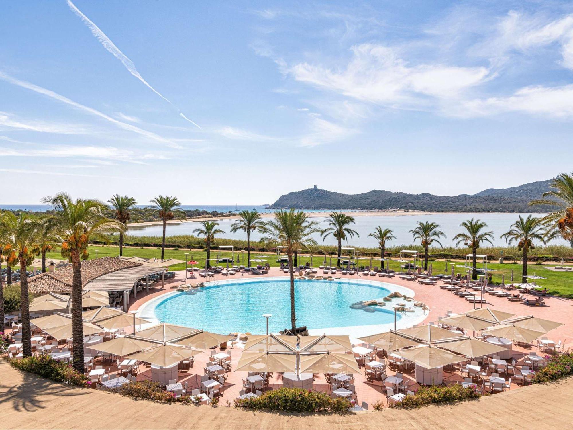 Hotel Pullman Timi Ama Sardegna Villasimius Esterno foto