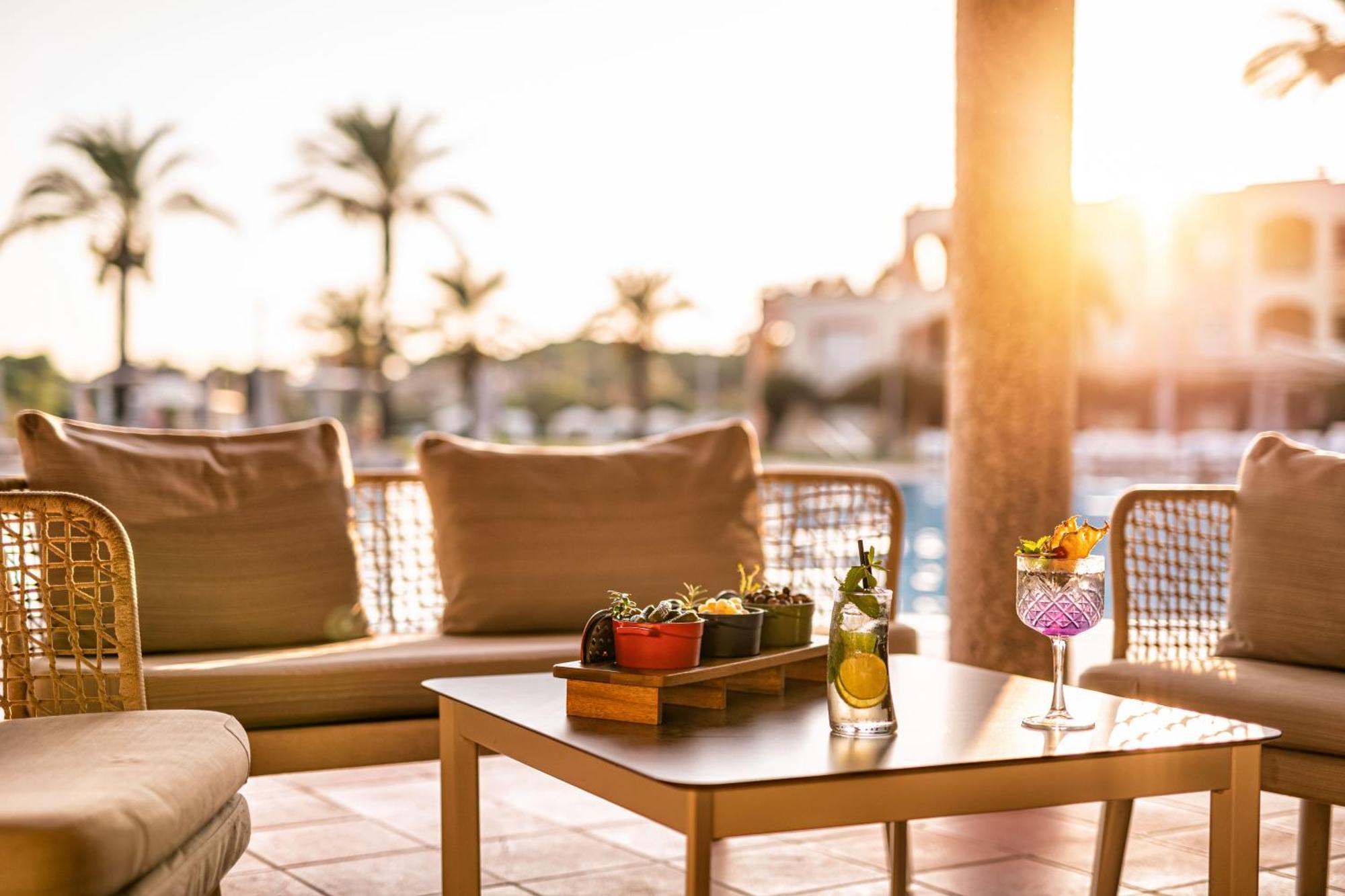 Hotel Pullman Timi Ama Sardegna Villasimius Esterno foto