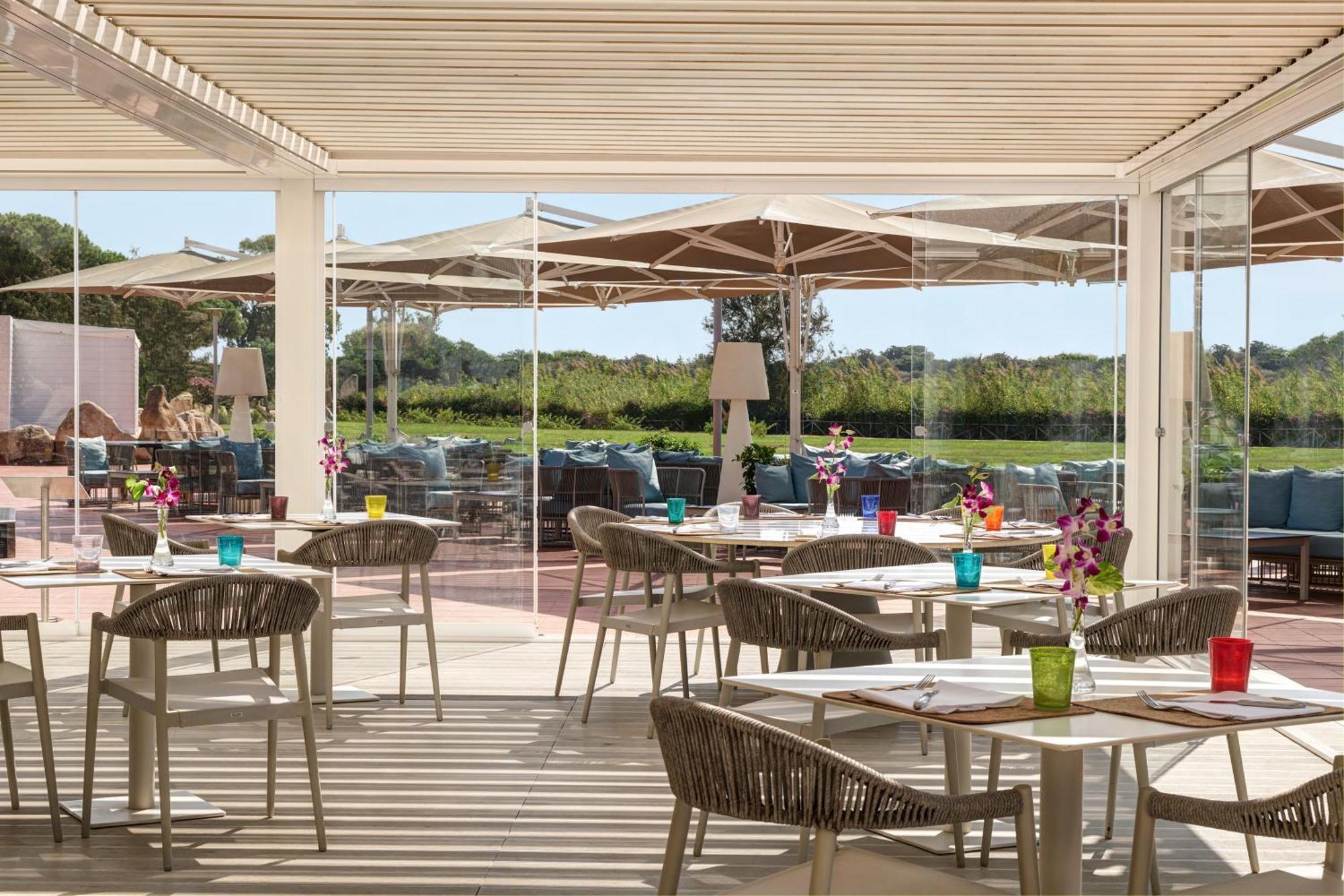 Hotel Pullman Timi Ama Sardegna Villasimius Esterno foto