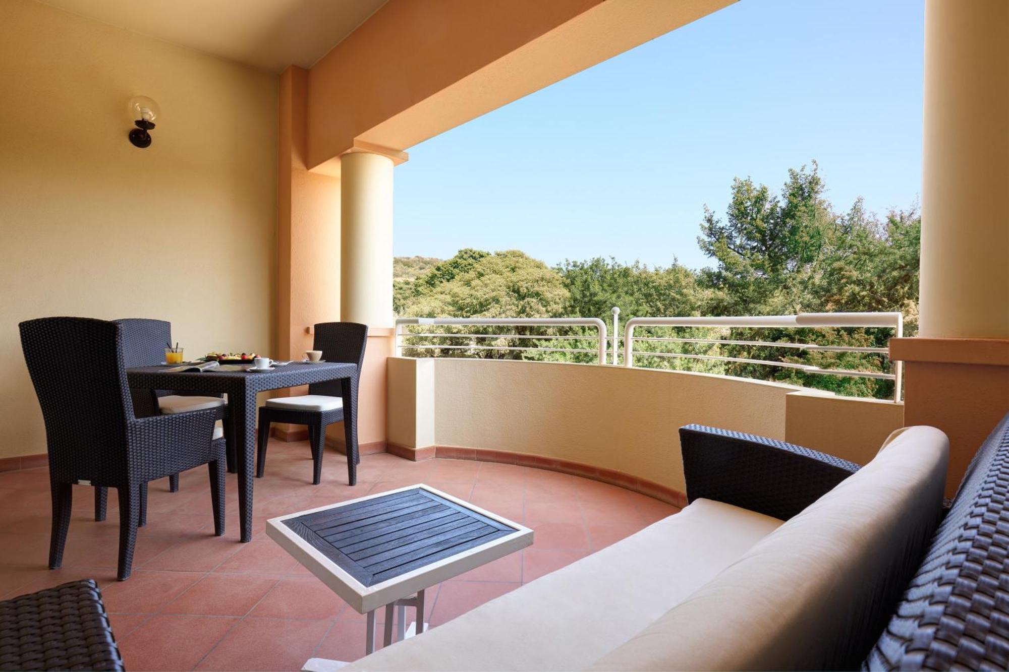 Hotel Pullman Timi Ama Sardegna Villasimius Esterno foto